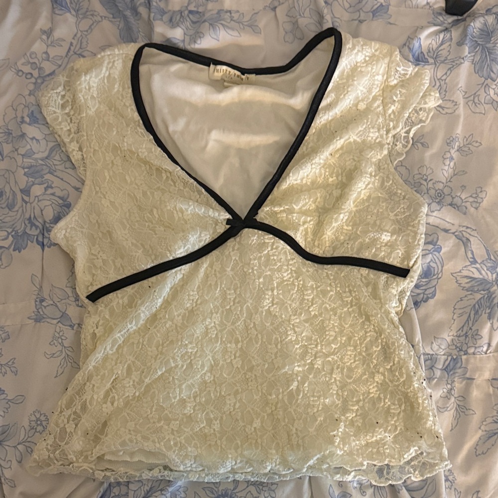 Lace Trim V-Neck Women’s Top in Ivory with Black Trim